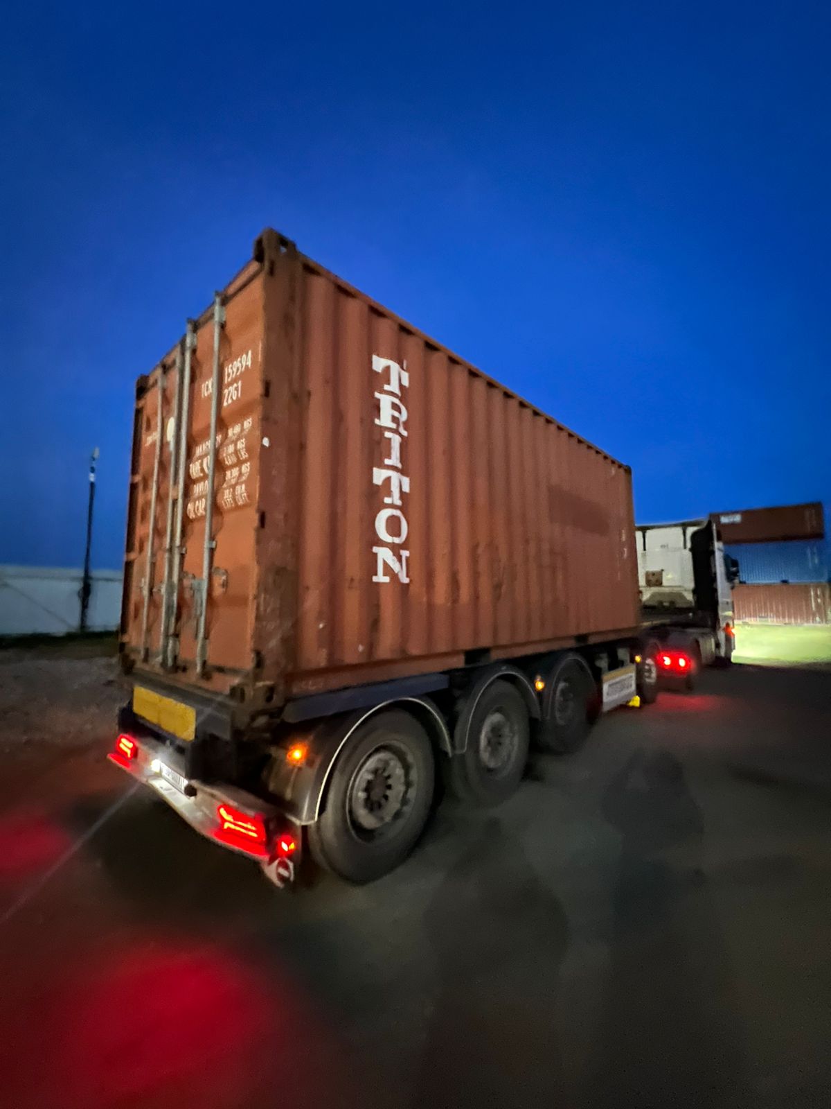 Морской контейнер TCKU1595943