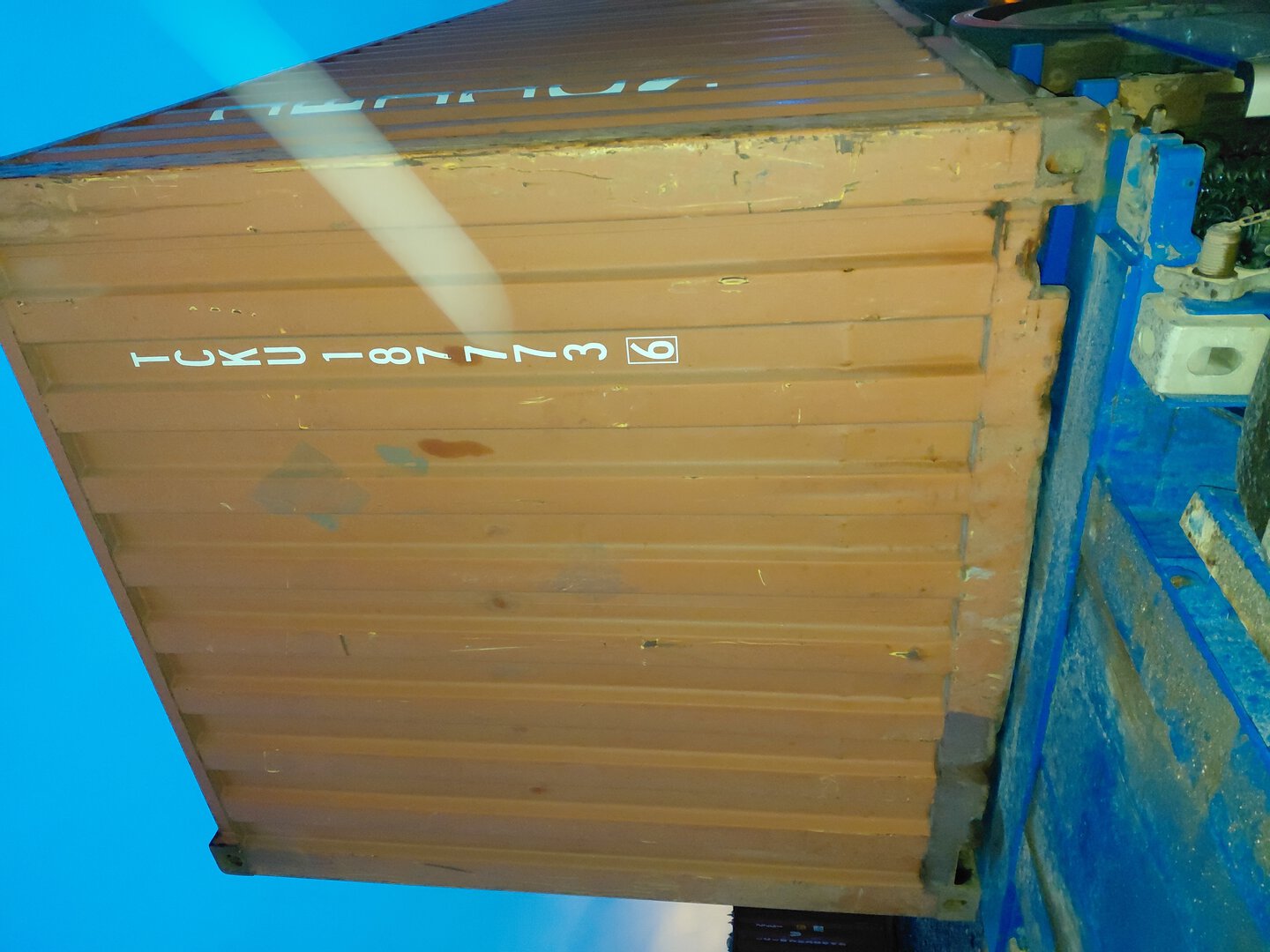 Морской контейнер TCKU1877736