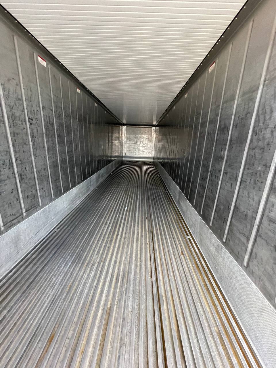 Морской контейнер TCLU1061800