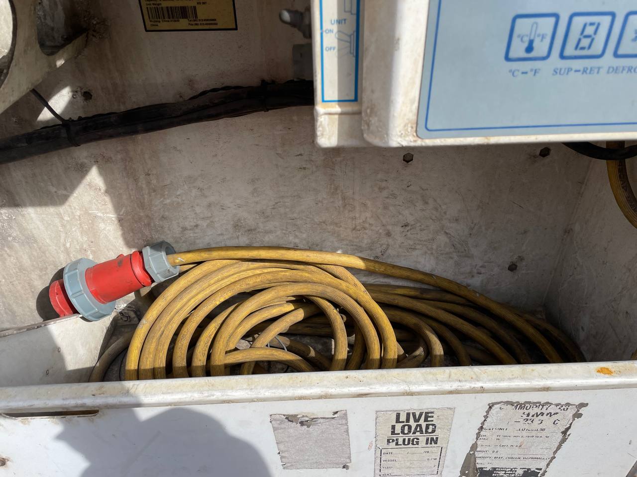 Морской контейнер TCLU1061800