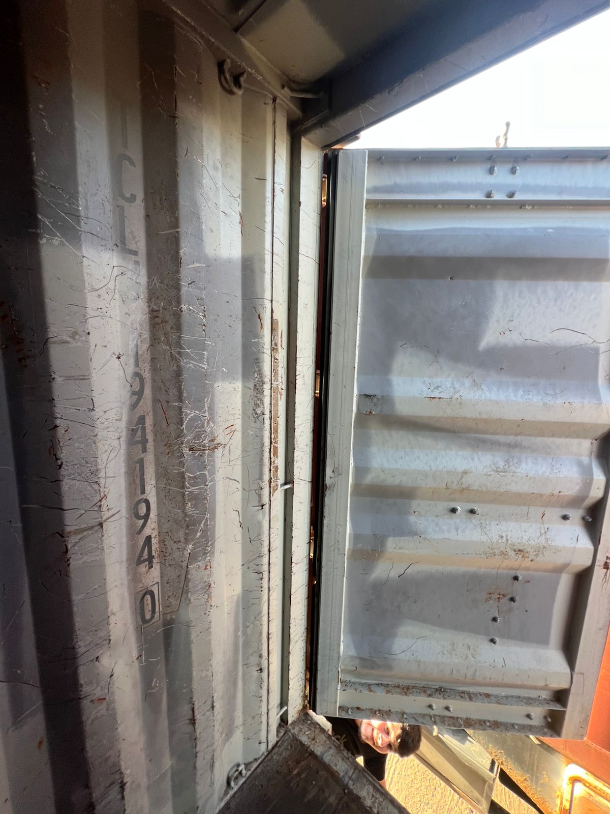 Морской контейнер TCLU1941940