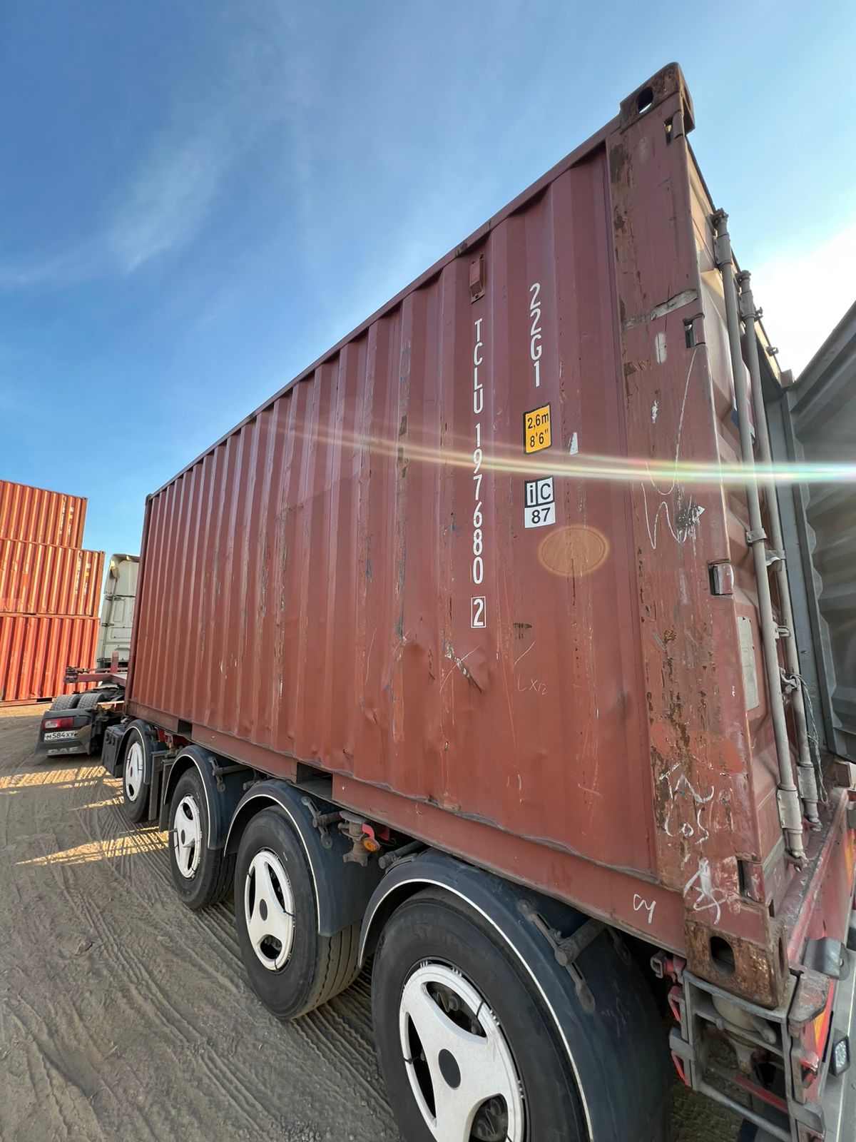 Морской контейнер TCLU1976802