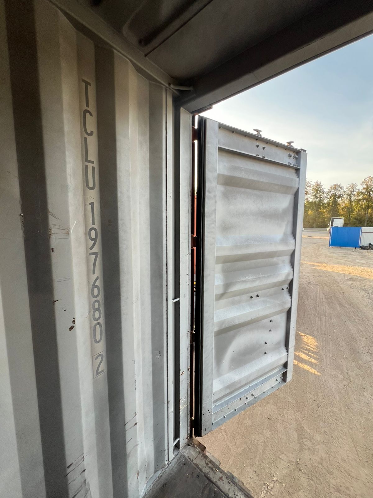 Морской контейнер TCLU1976802