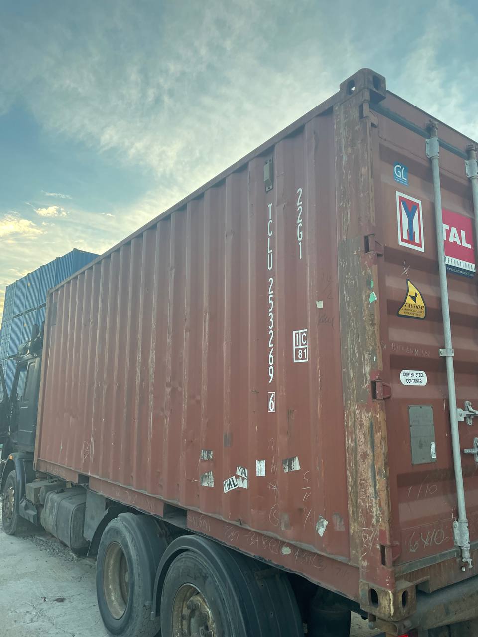 Морской контейнер TCLU2532696