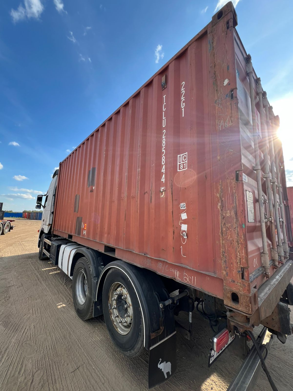 Морской контейнер TCLU2858445