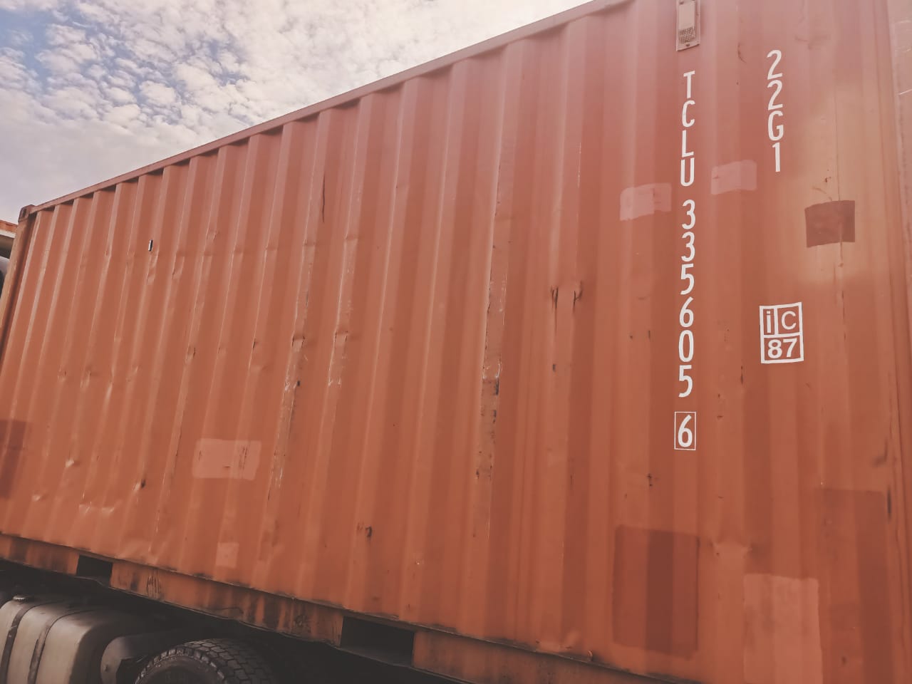 Морской контейнер TCLU3356056