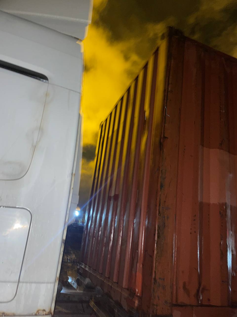 Морской контейнер TCLU3516215