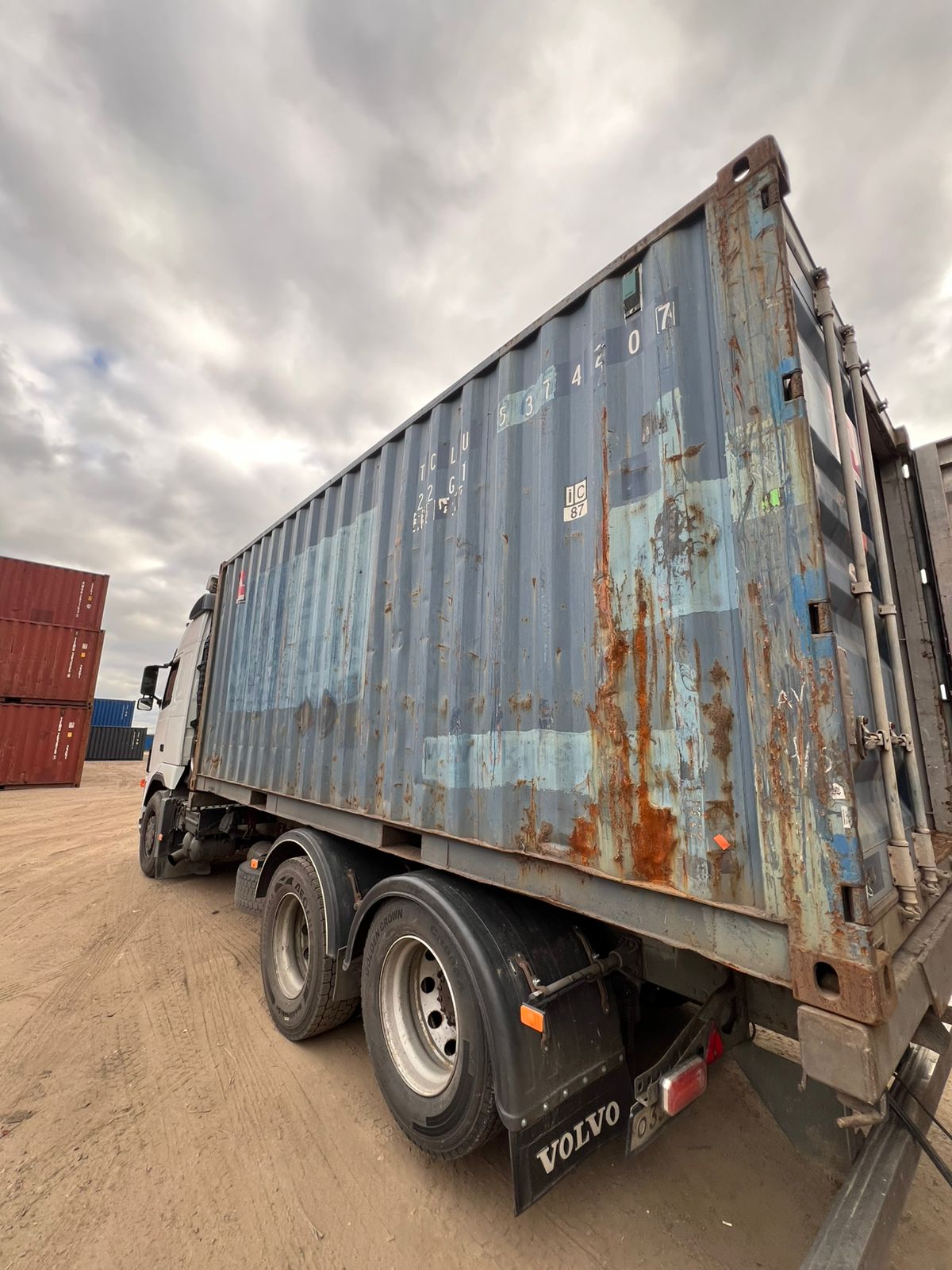 Морской контейнер TCLU5374207