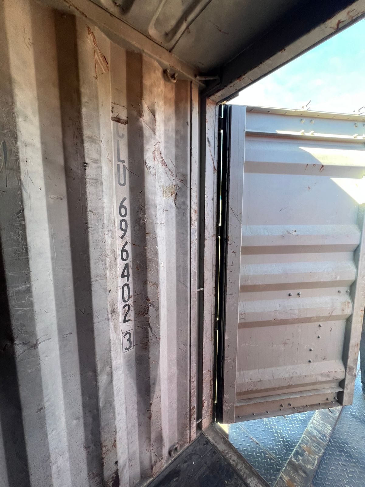 Морской контейнер TCLU6964023