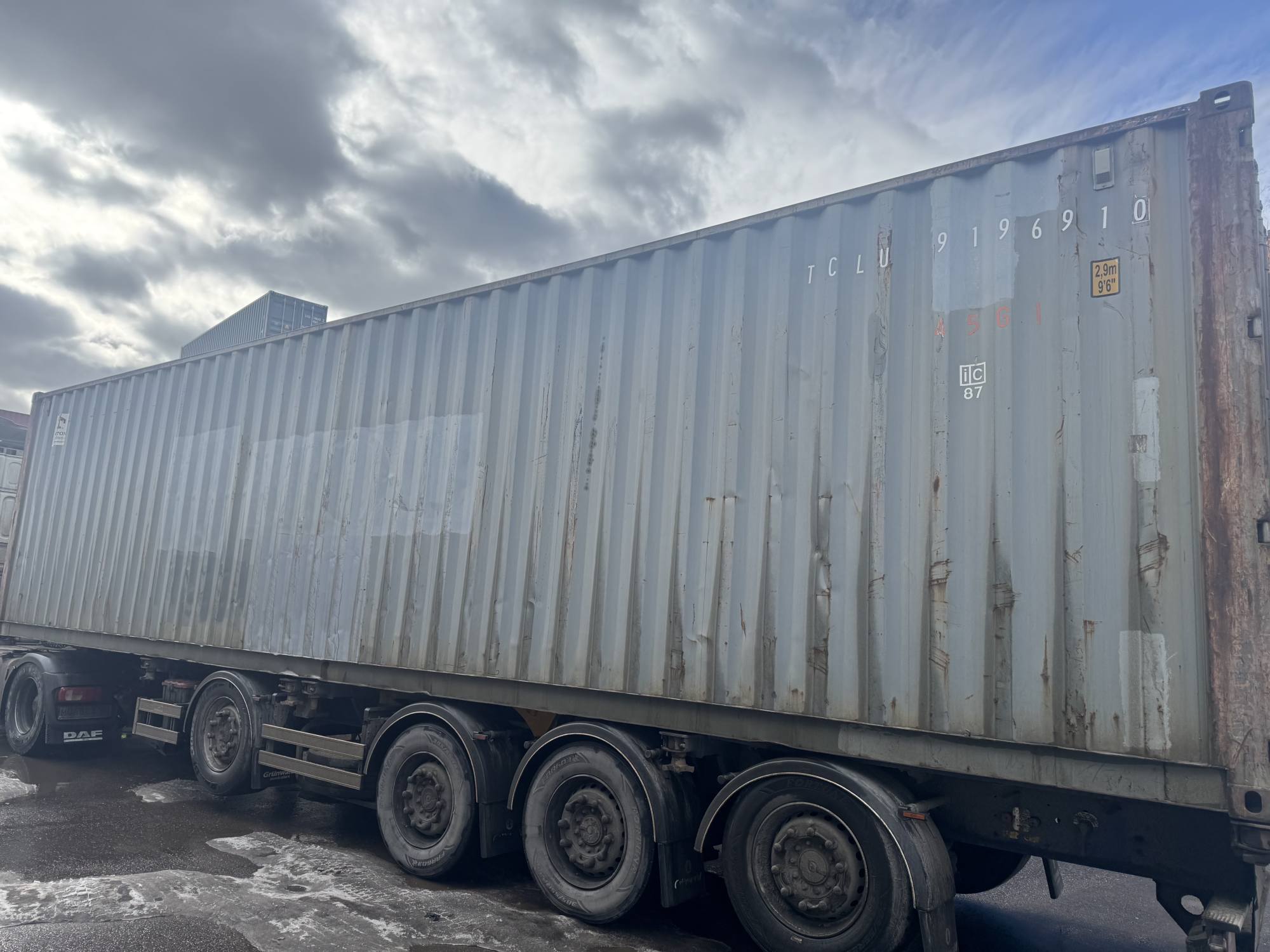Морской контейнер TCLU9196910