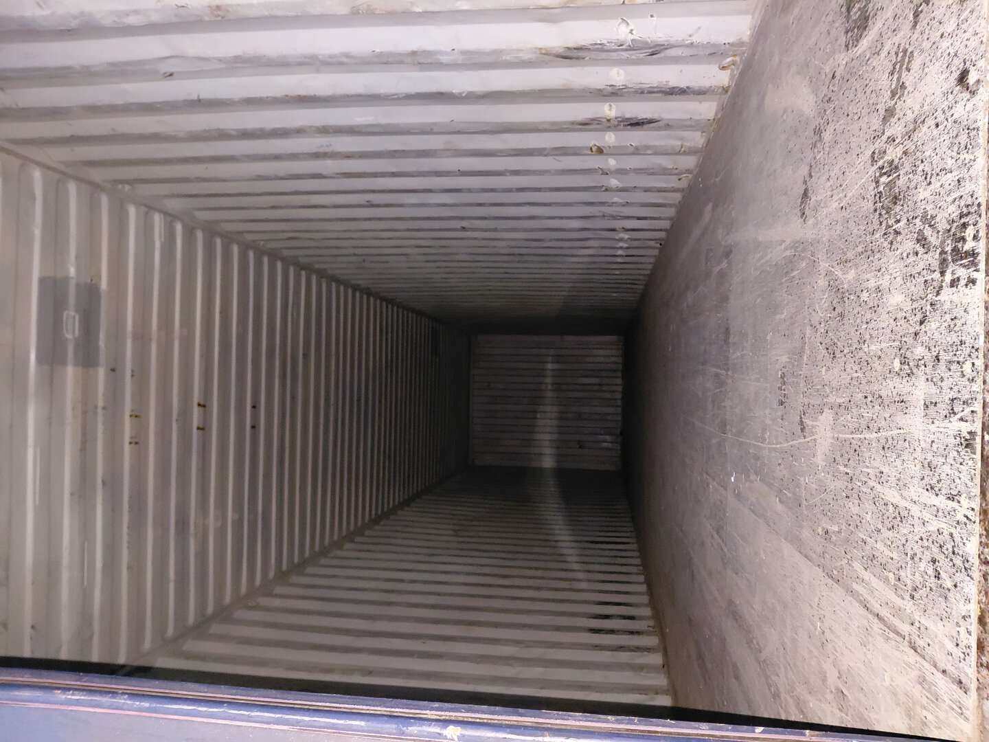 Морской контейнер TCLU9240253