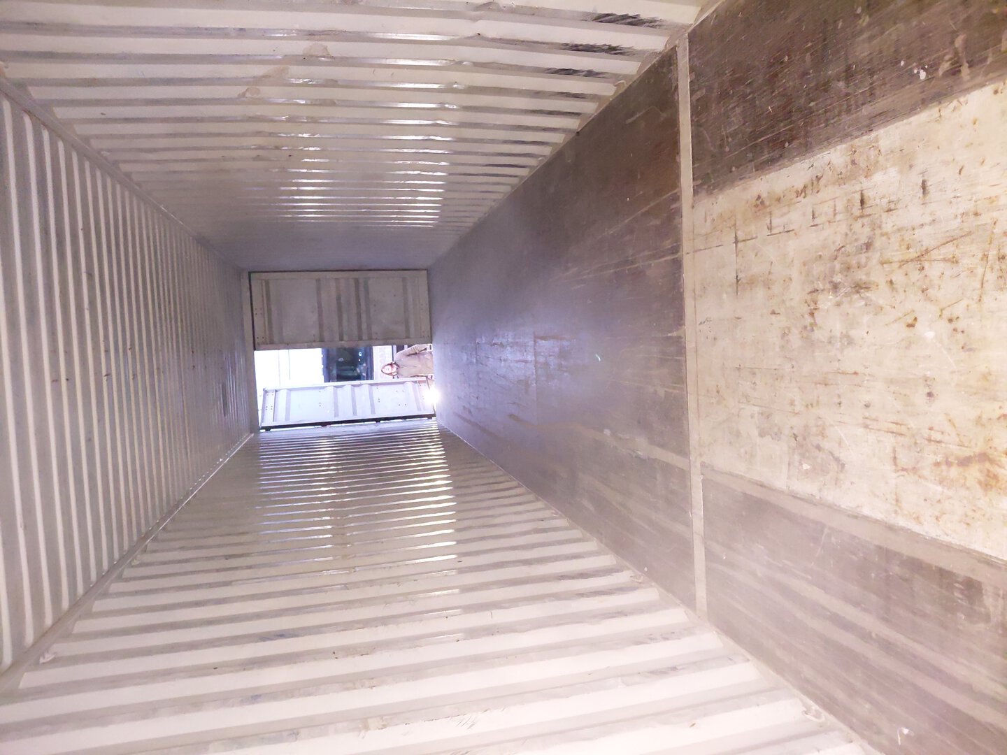 Морской контейнер TCLU9240253