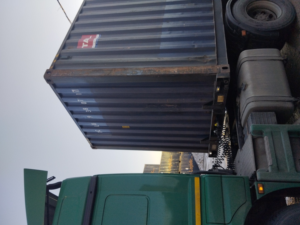 Морской контейнер TCLU9380717