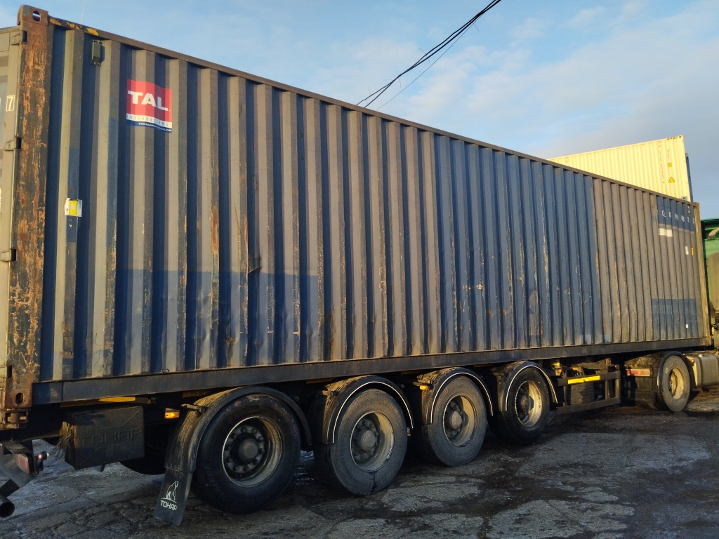 Морской контейнер TCLU9380717