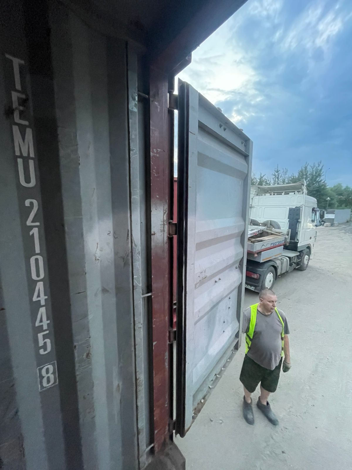 Морской контейнер TEMU2104458