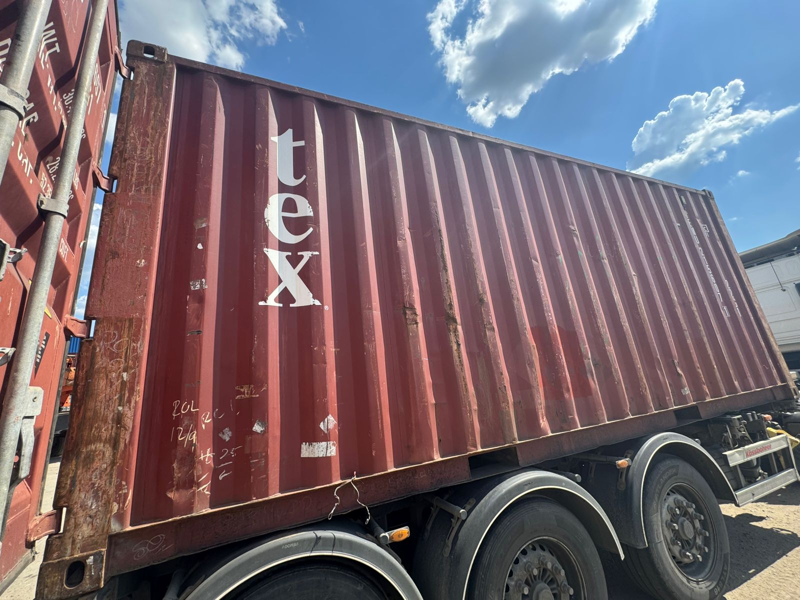 Морской контейнер TEMU2156071