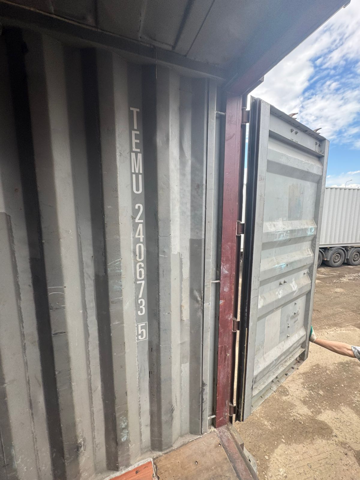 Морской контейнер TEMU2406735
