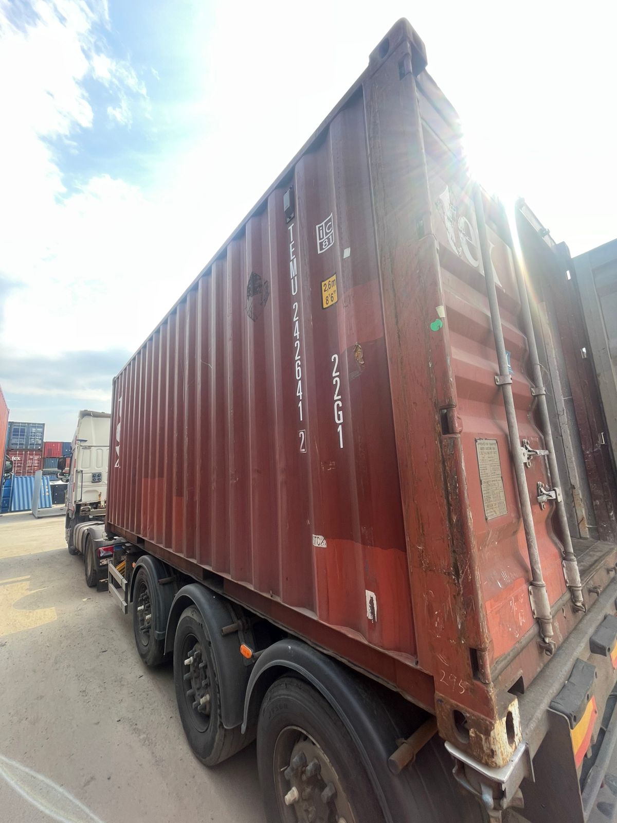 Морской контейнер TEMU2426412