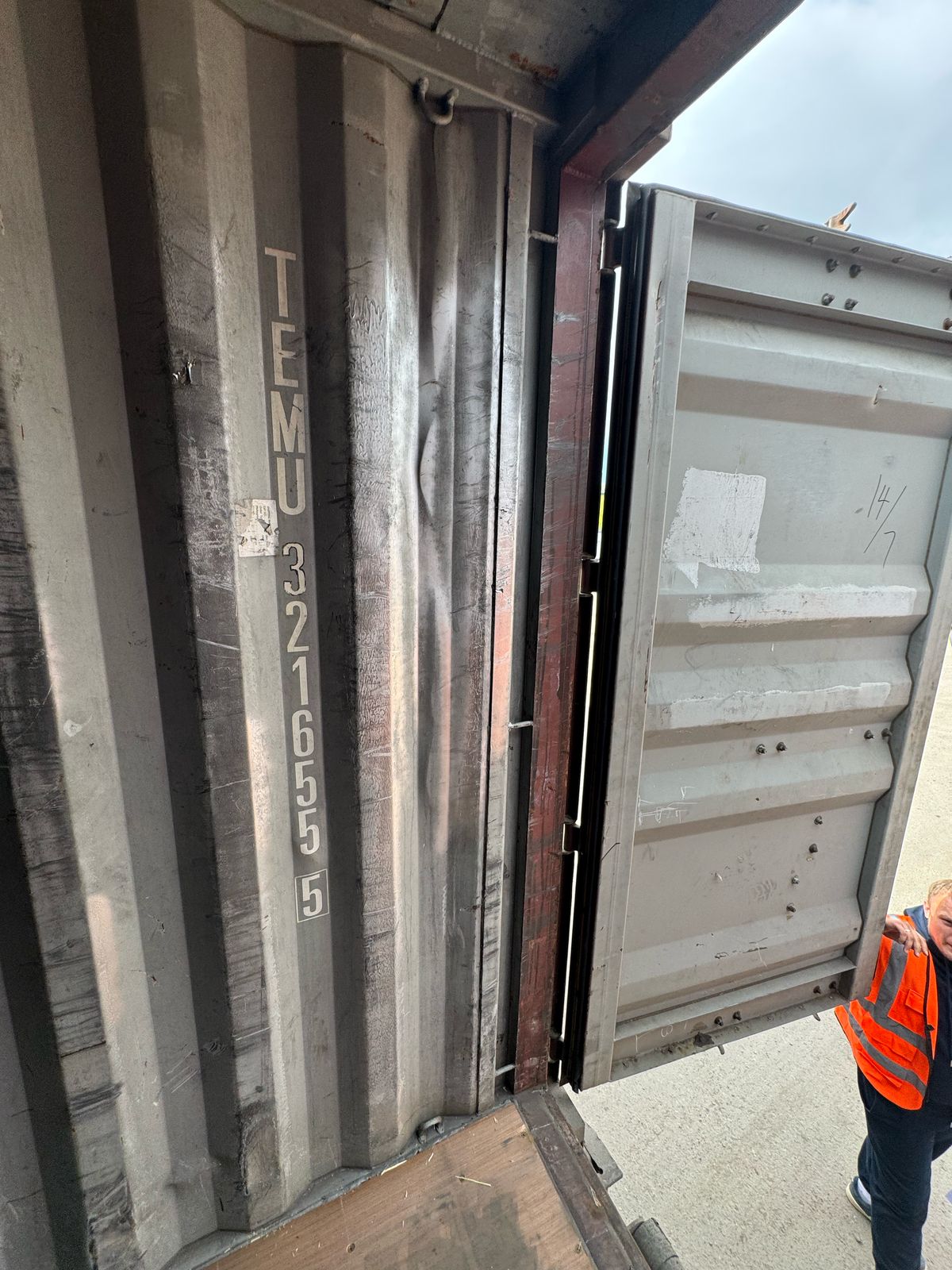 Морской контейнер TEMU3216555