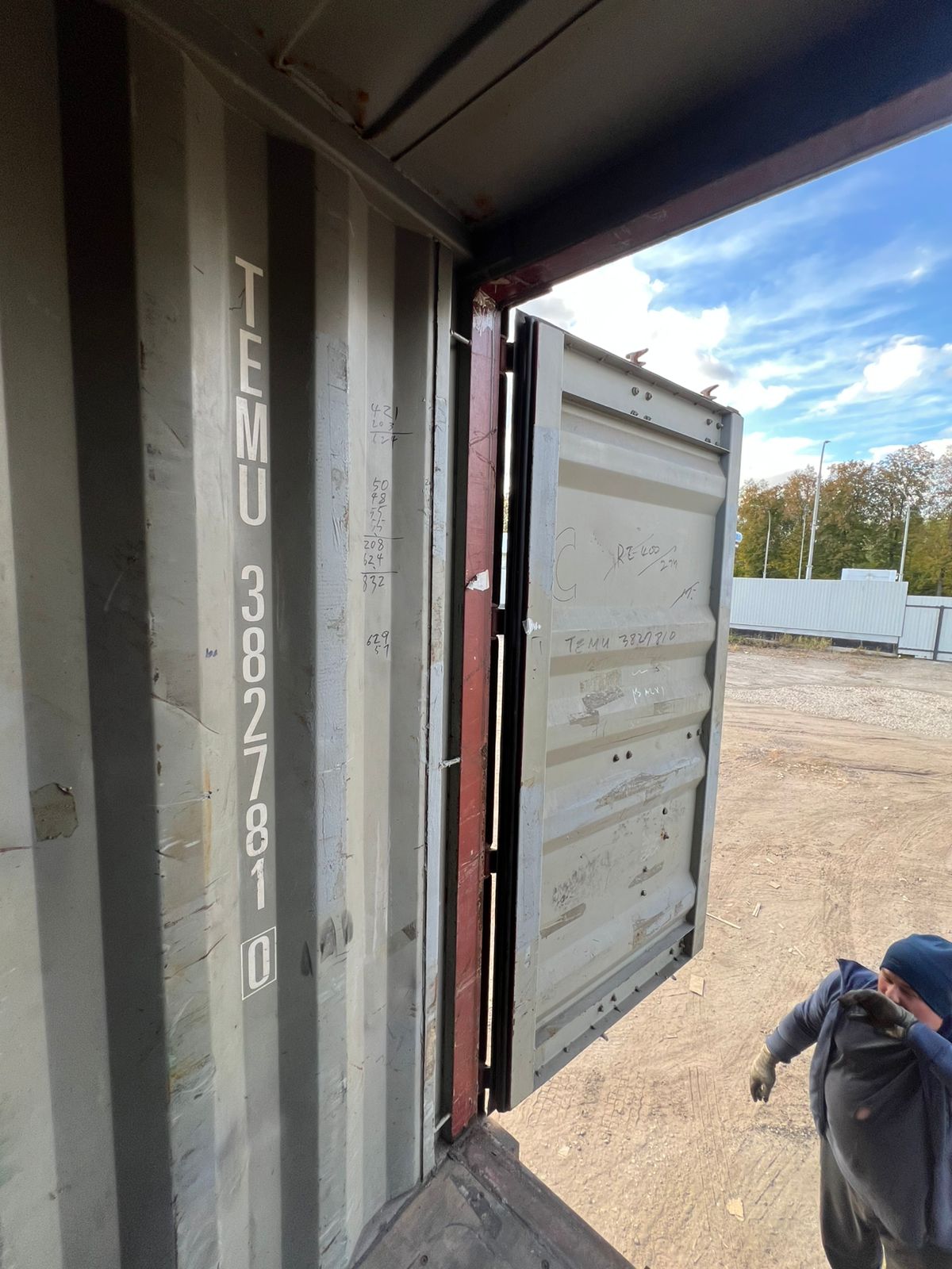 Морской контейнер TEMU3827810