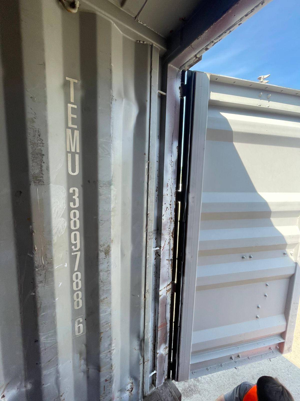 Морской контейнер TEMU3897886