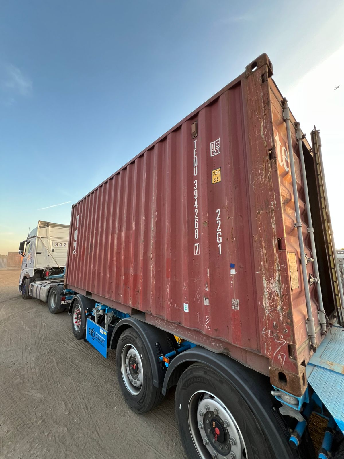 Морской контейнер TEMU3942687