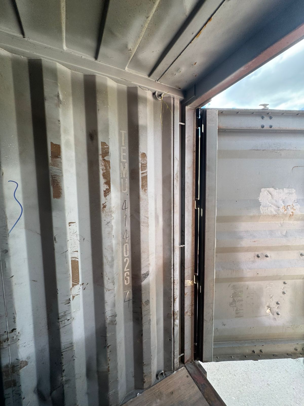 Морской контейнер TEMU4140264