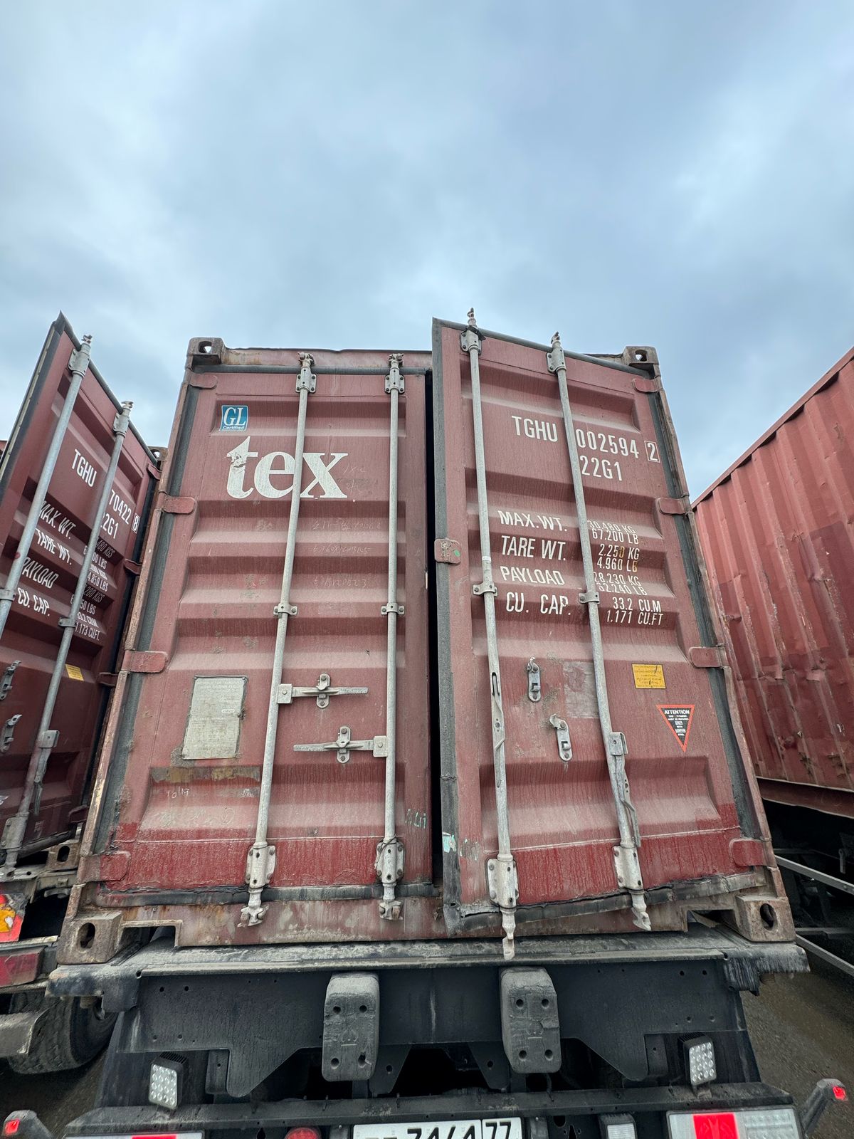 Морской контейнер TGHU0025942