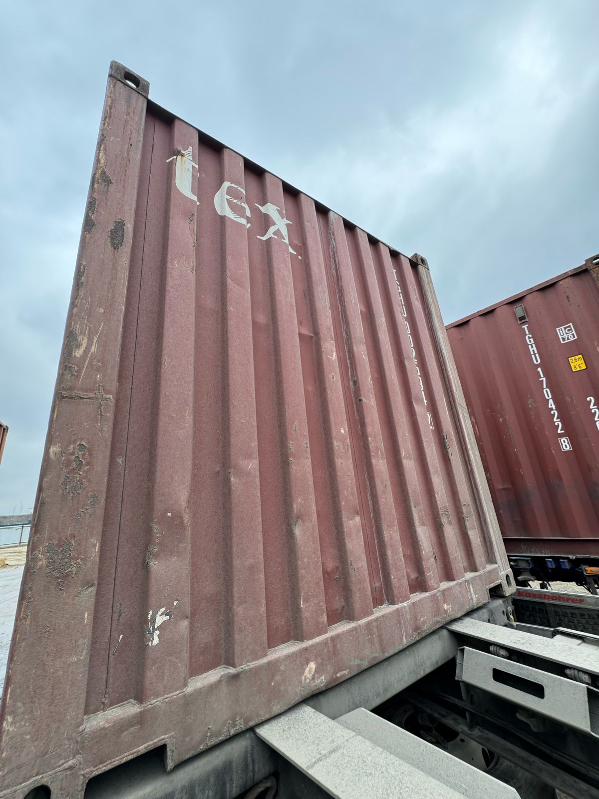 Морской контейнер TGHU0025942