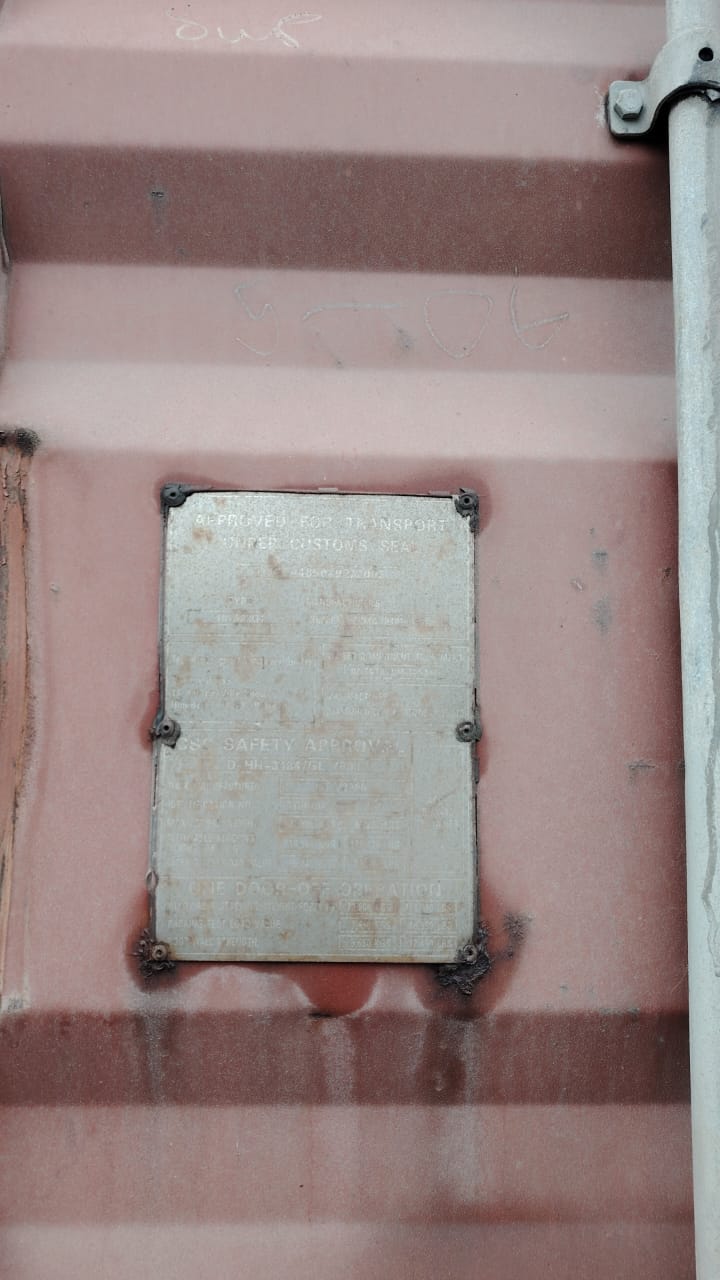 Морской контейнер TGHU0062057