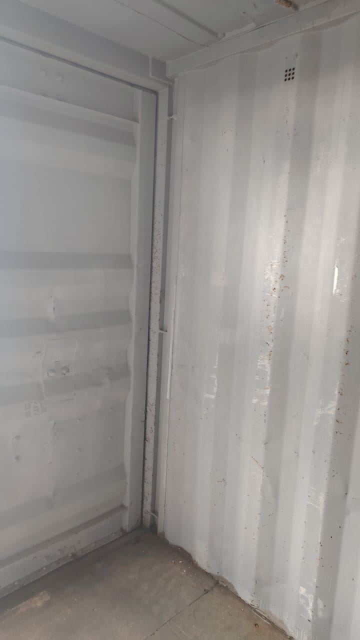 Морской контейнер TGHU0180912
