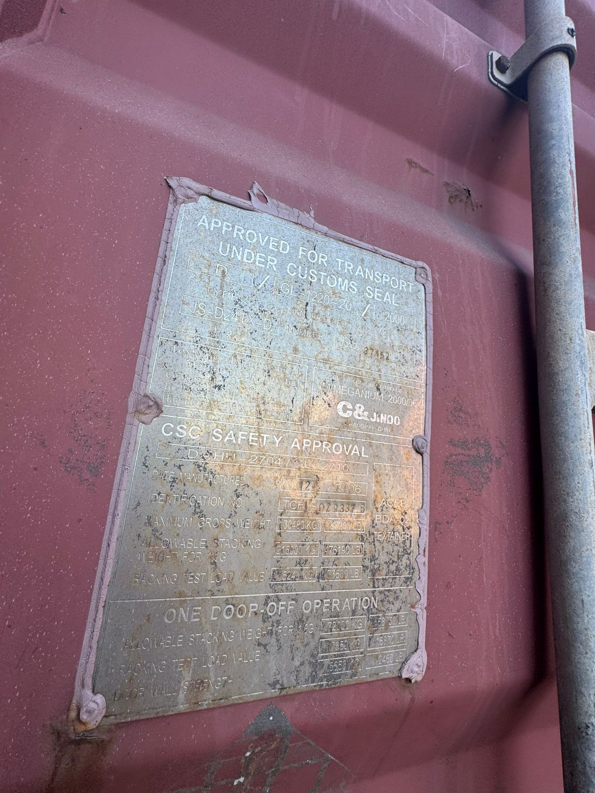 Морской контейнер TGHU0293375