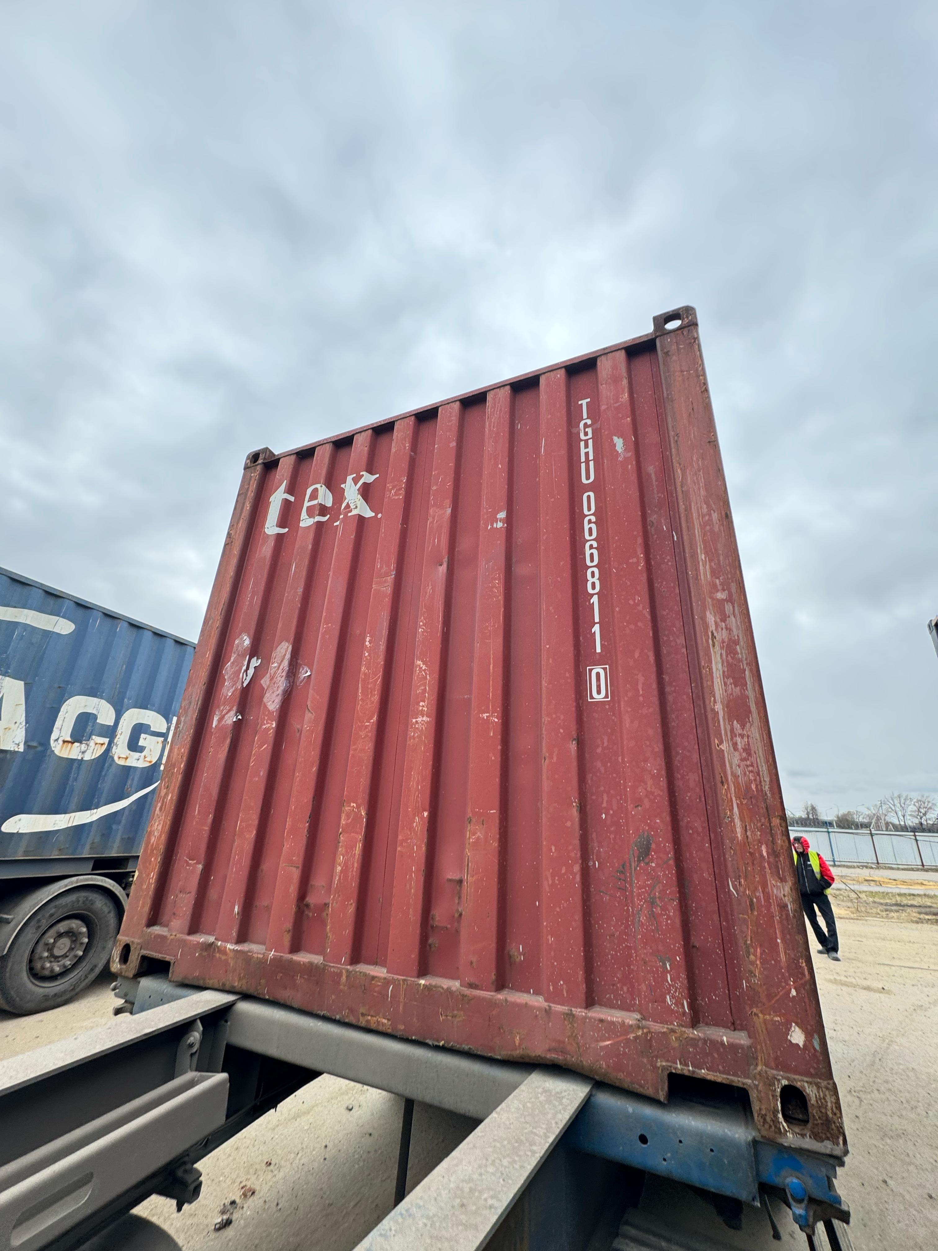 Морской контейнер TGHU0668110