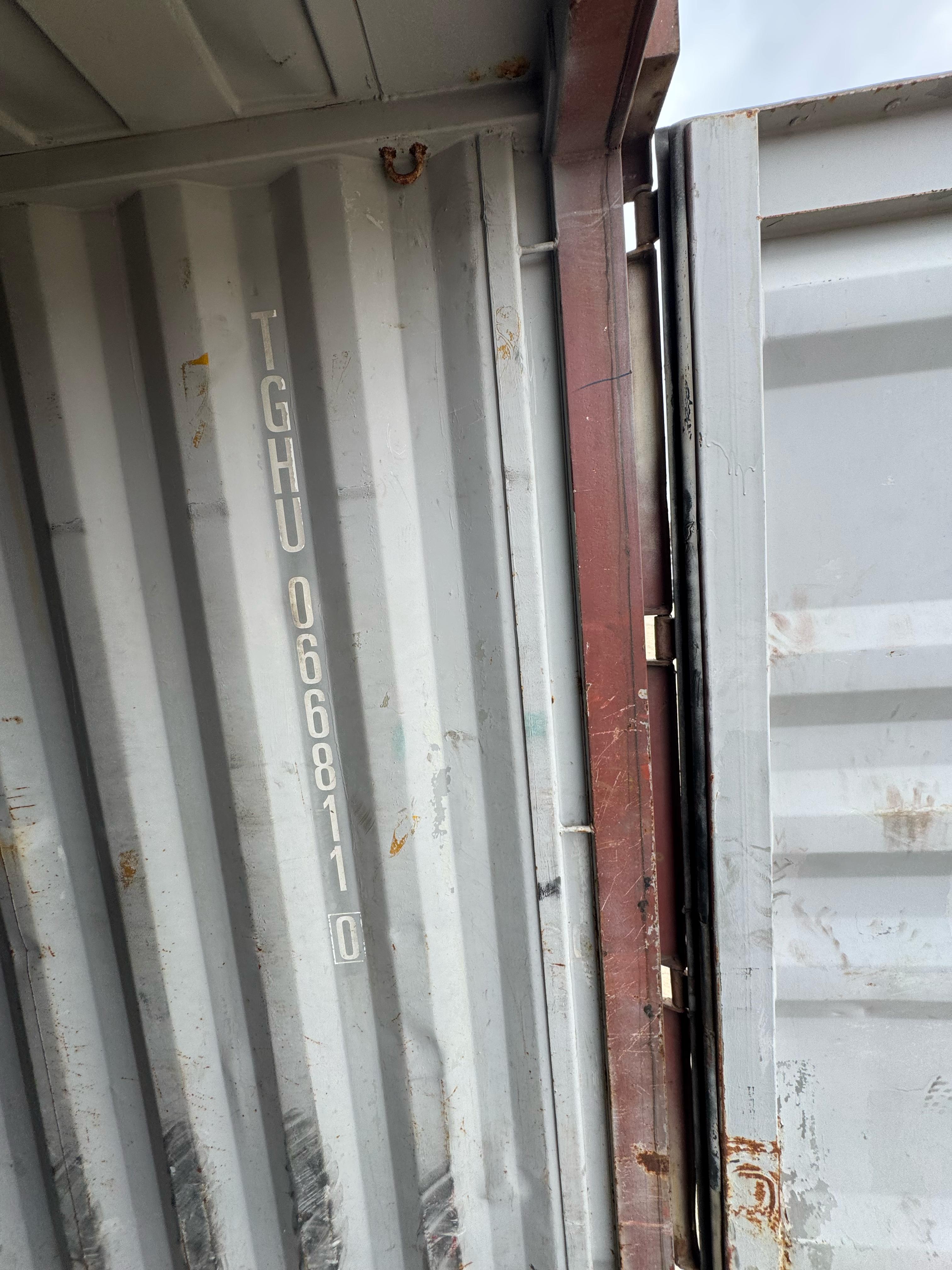 Морской контейнер TGHU0668110