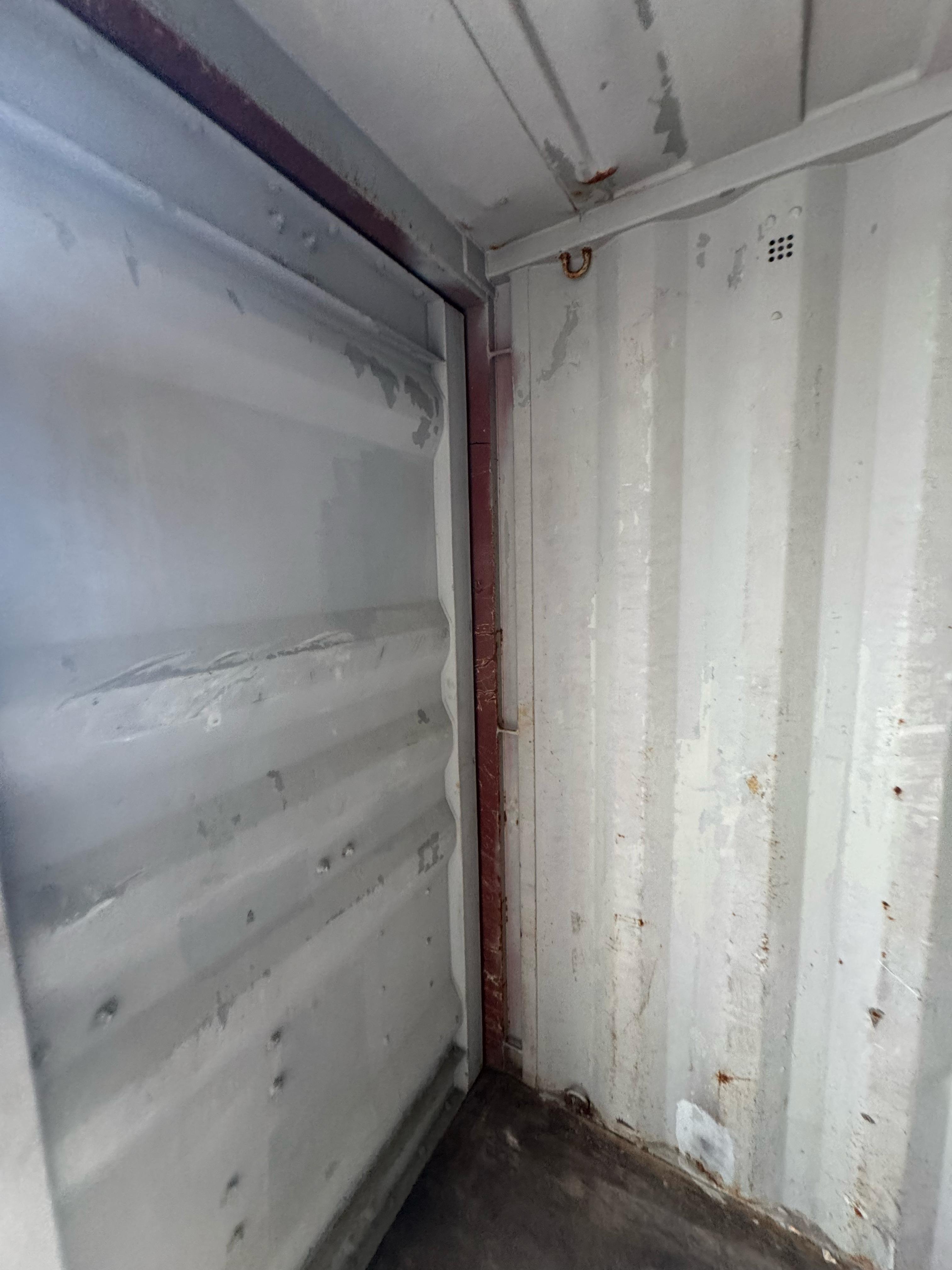 Морской контейнер TGHU0668110