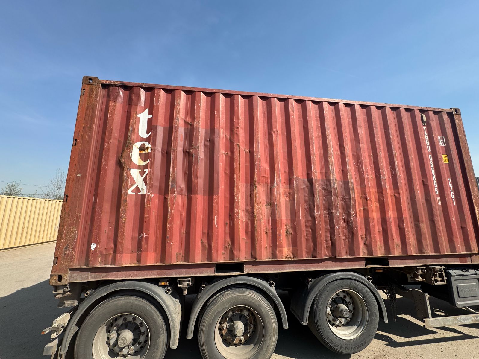 Морской контейнер TGHU0668960