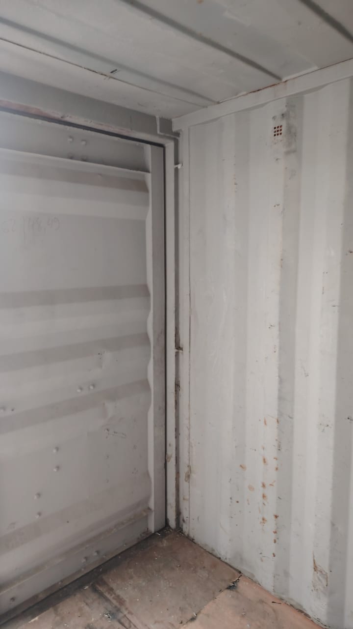 Морской контейнер TGHU0700418