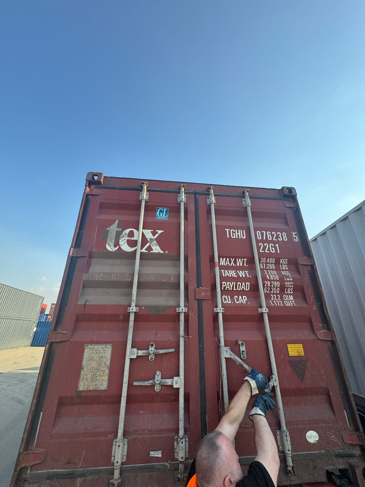 Морской контейнер TGHU0762385