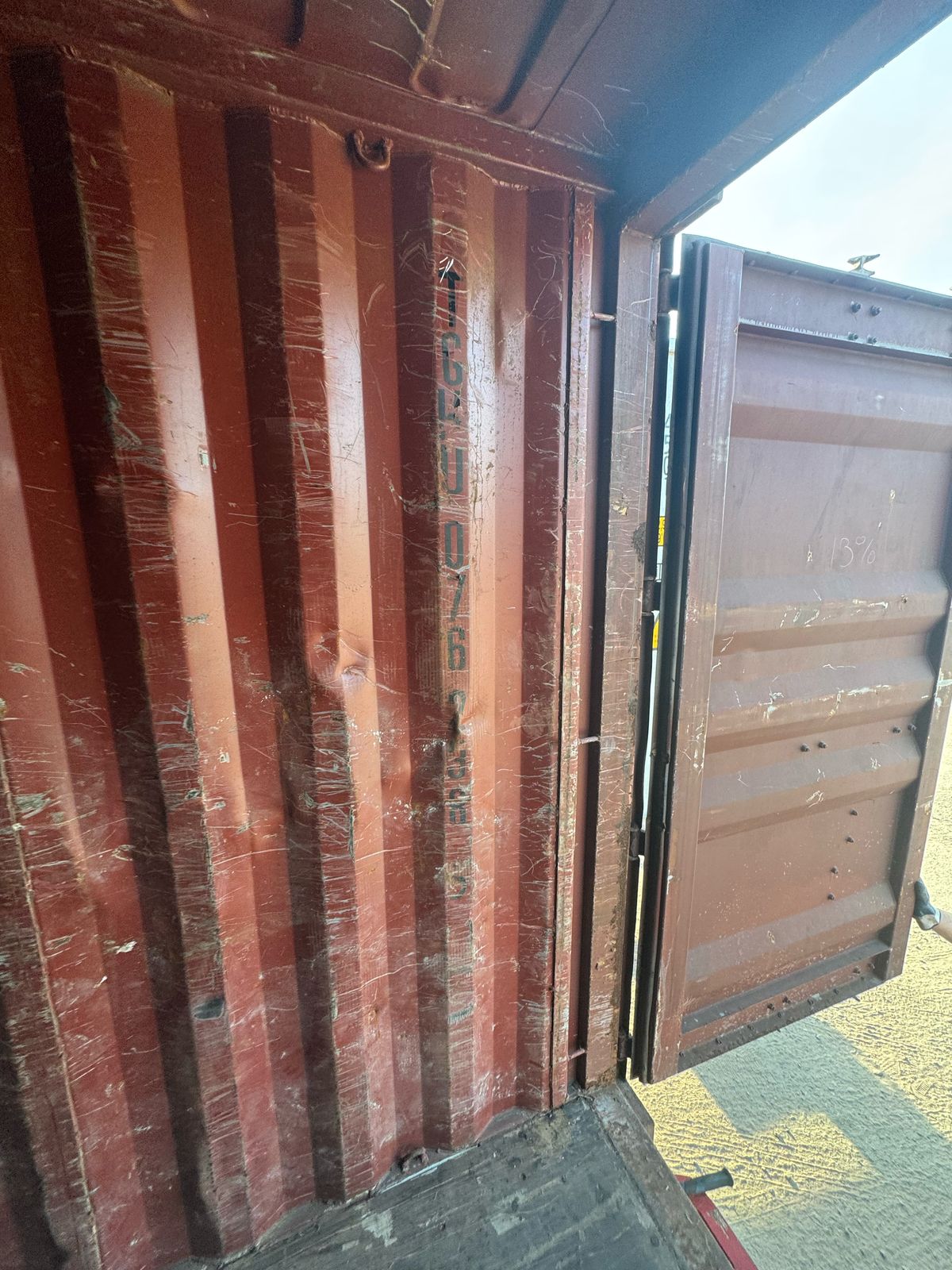 Морской контейнер TGHU0762385