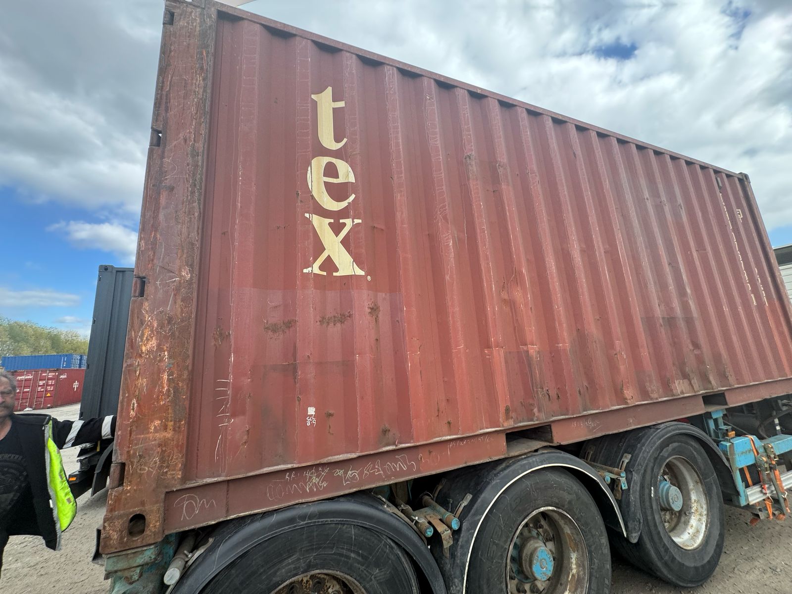 Морской контейнер TGHU0767350