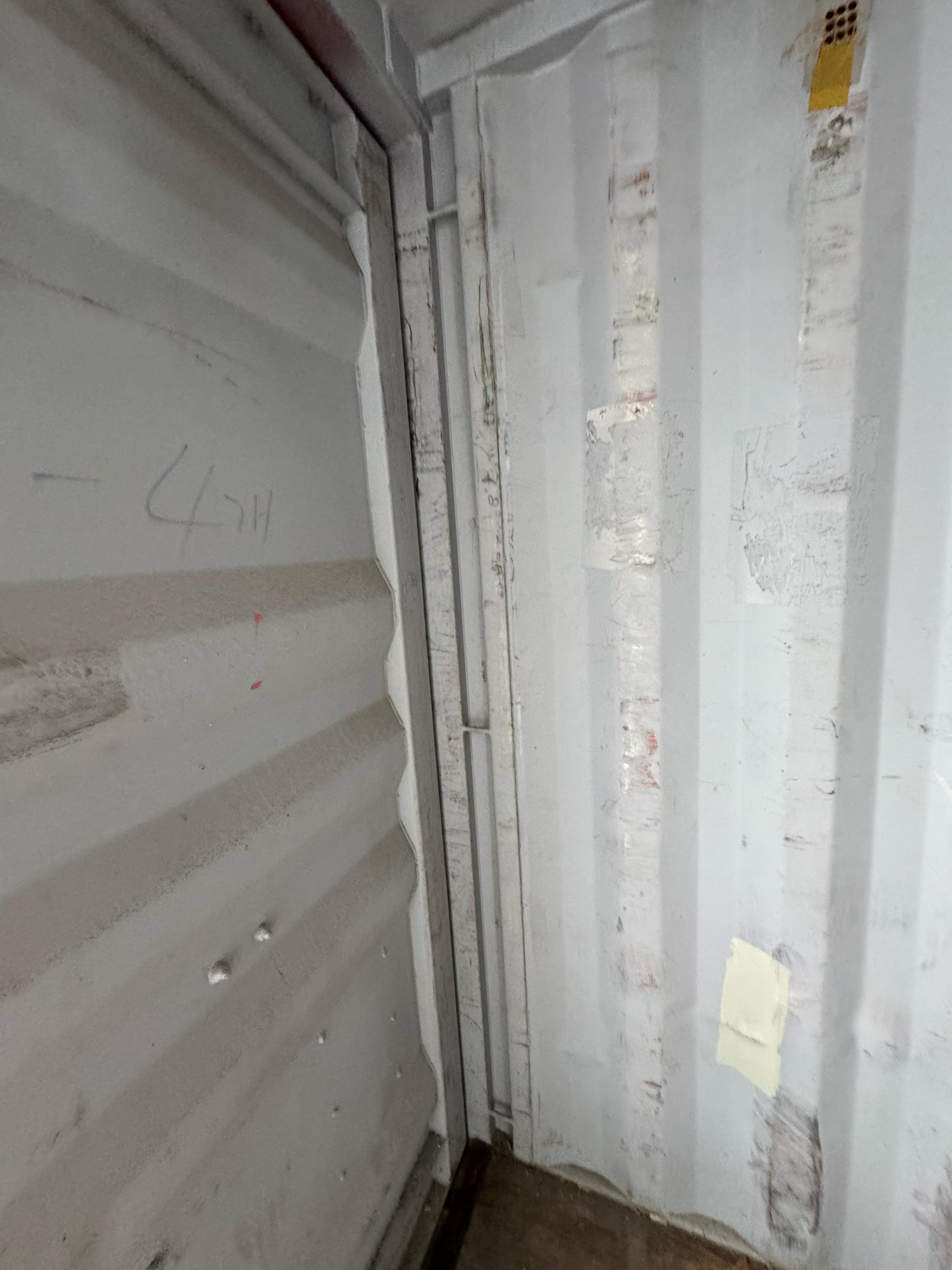 Морской контейнер TGHU0851100