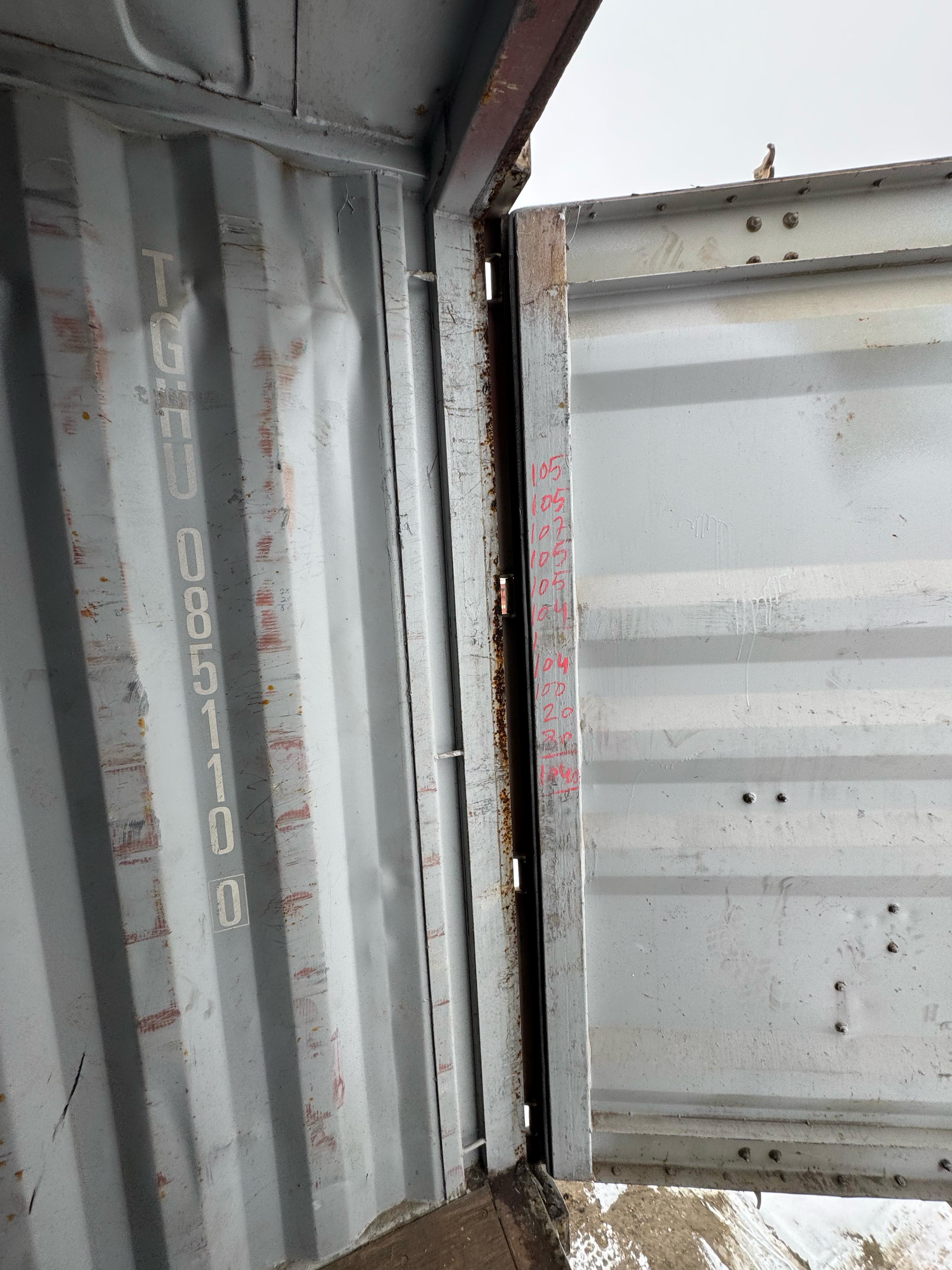 Морской контейнер TGHU0851100