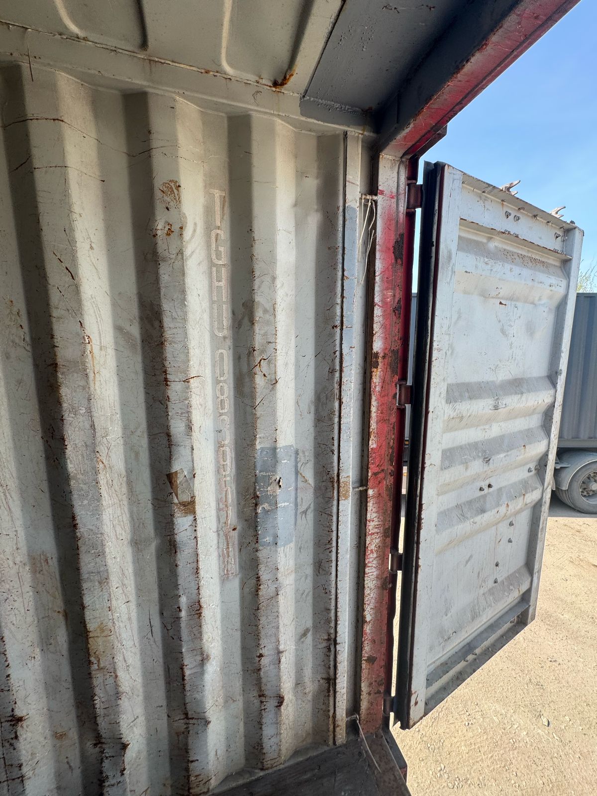 Морской контейнер TGHU0889575