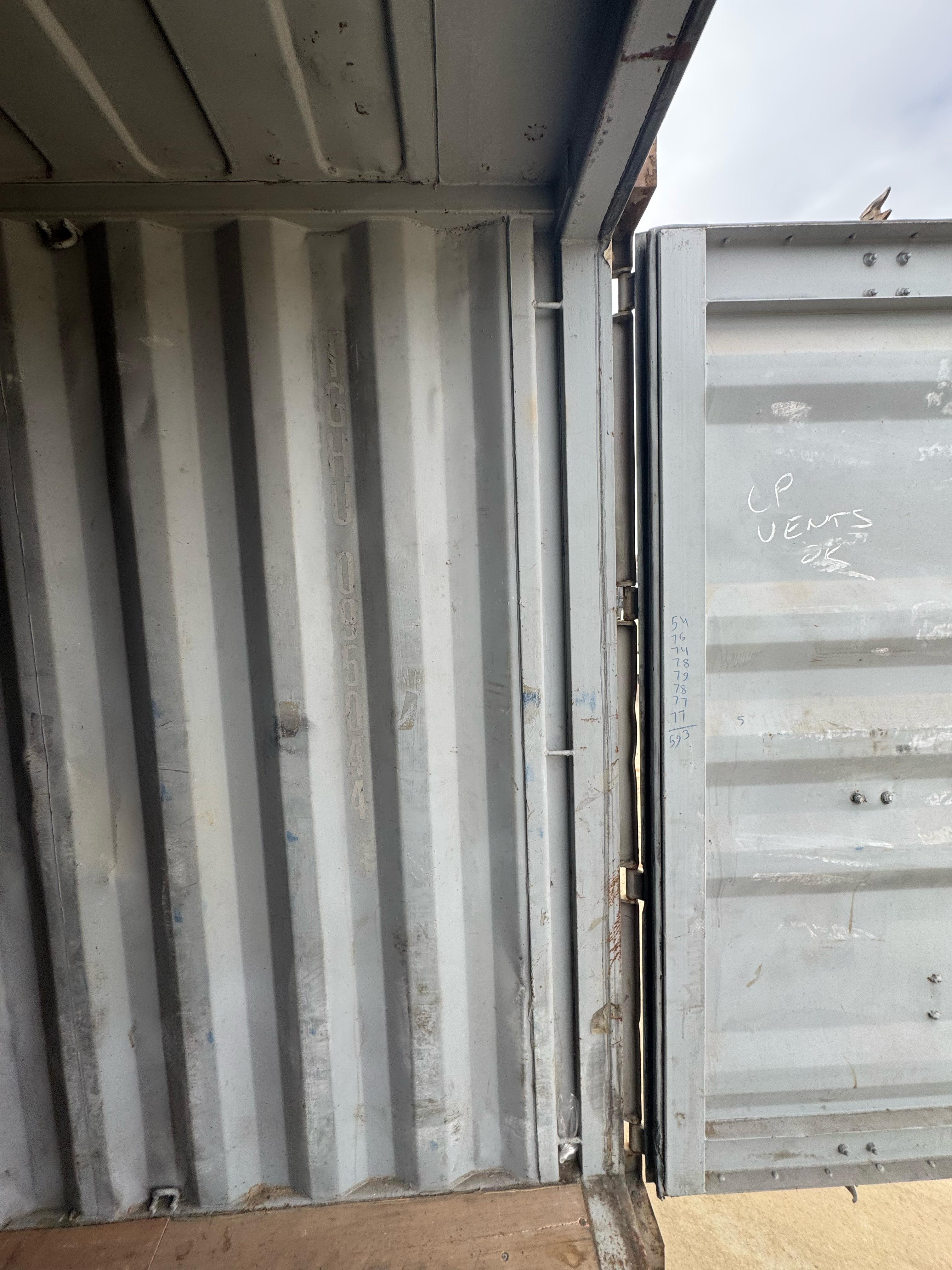 Морской контейнер TGHU0950443