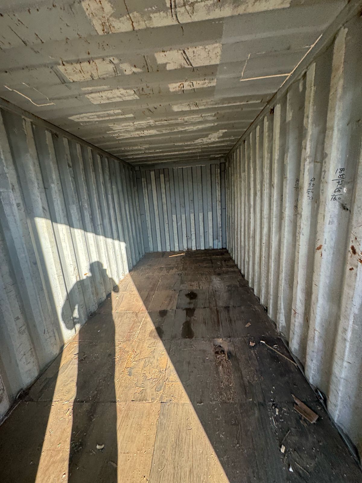 Морской контейнер TGHU0972458