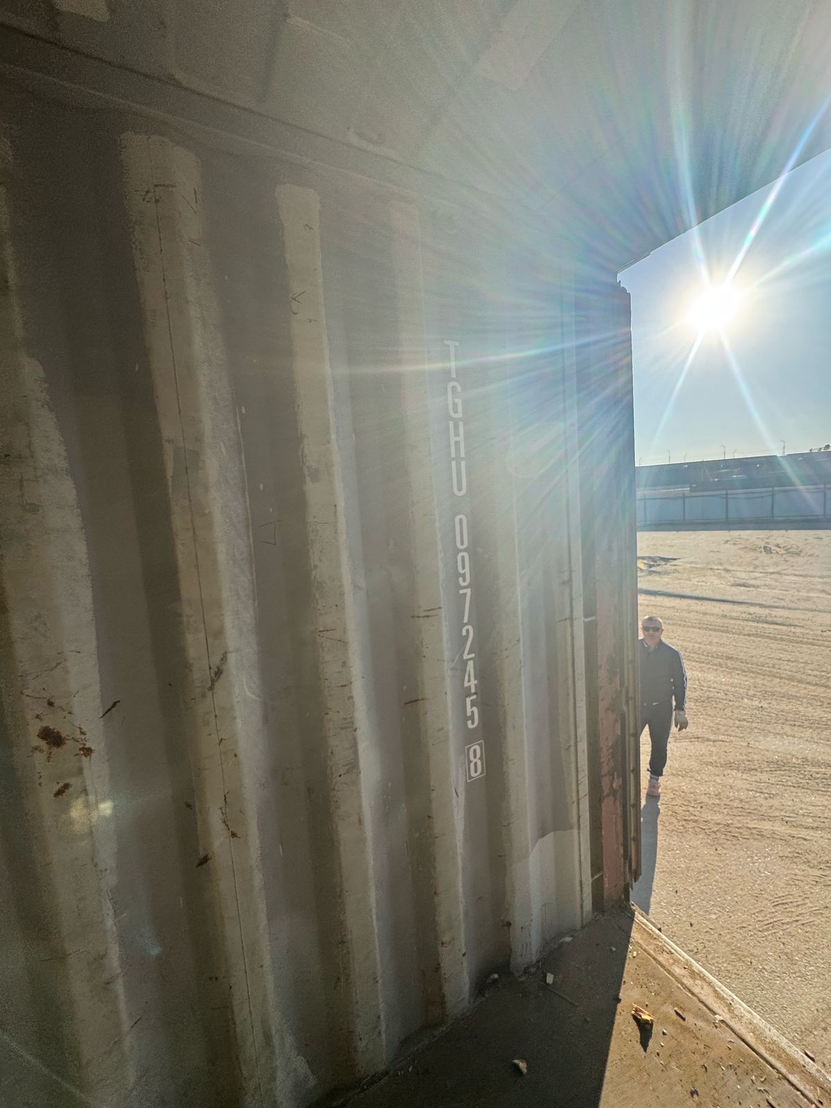 Морской контейнер TGHU0972458