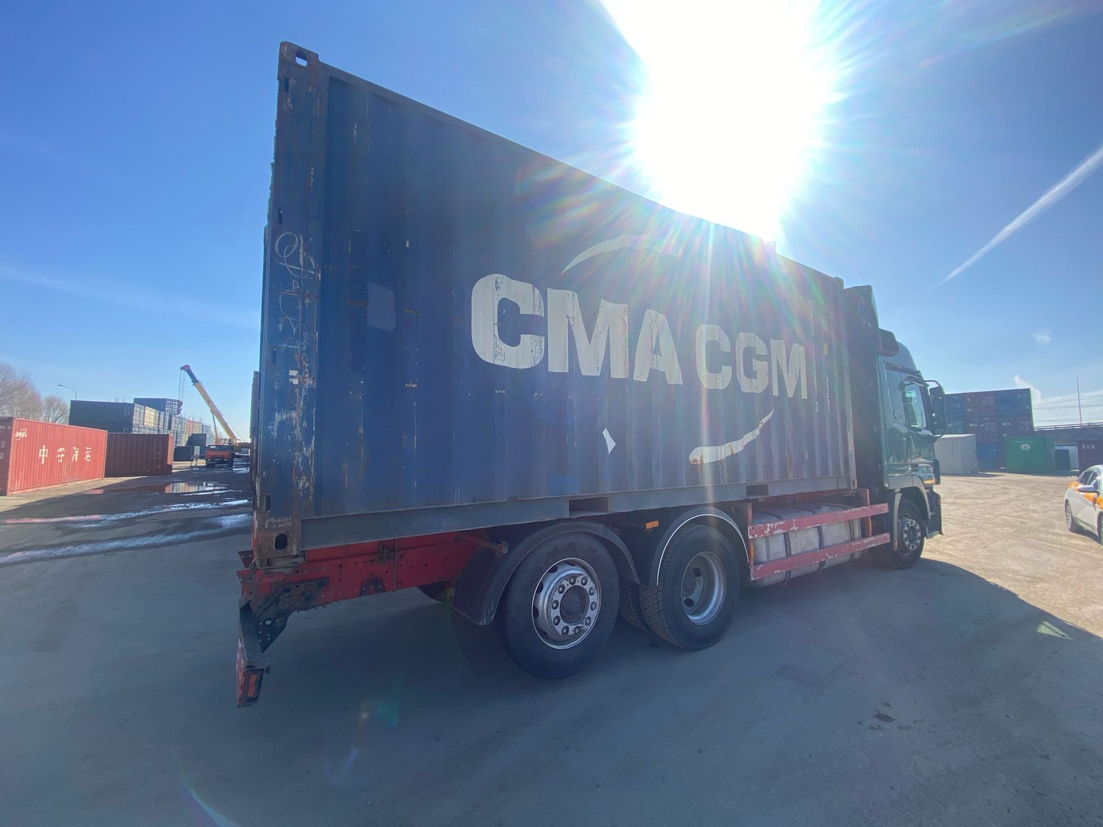 Морской контейнер TGHU1368972