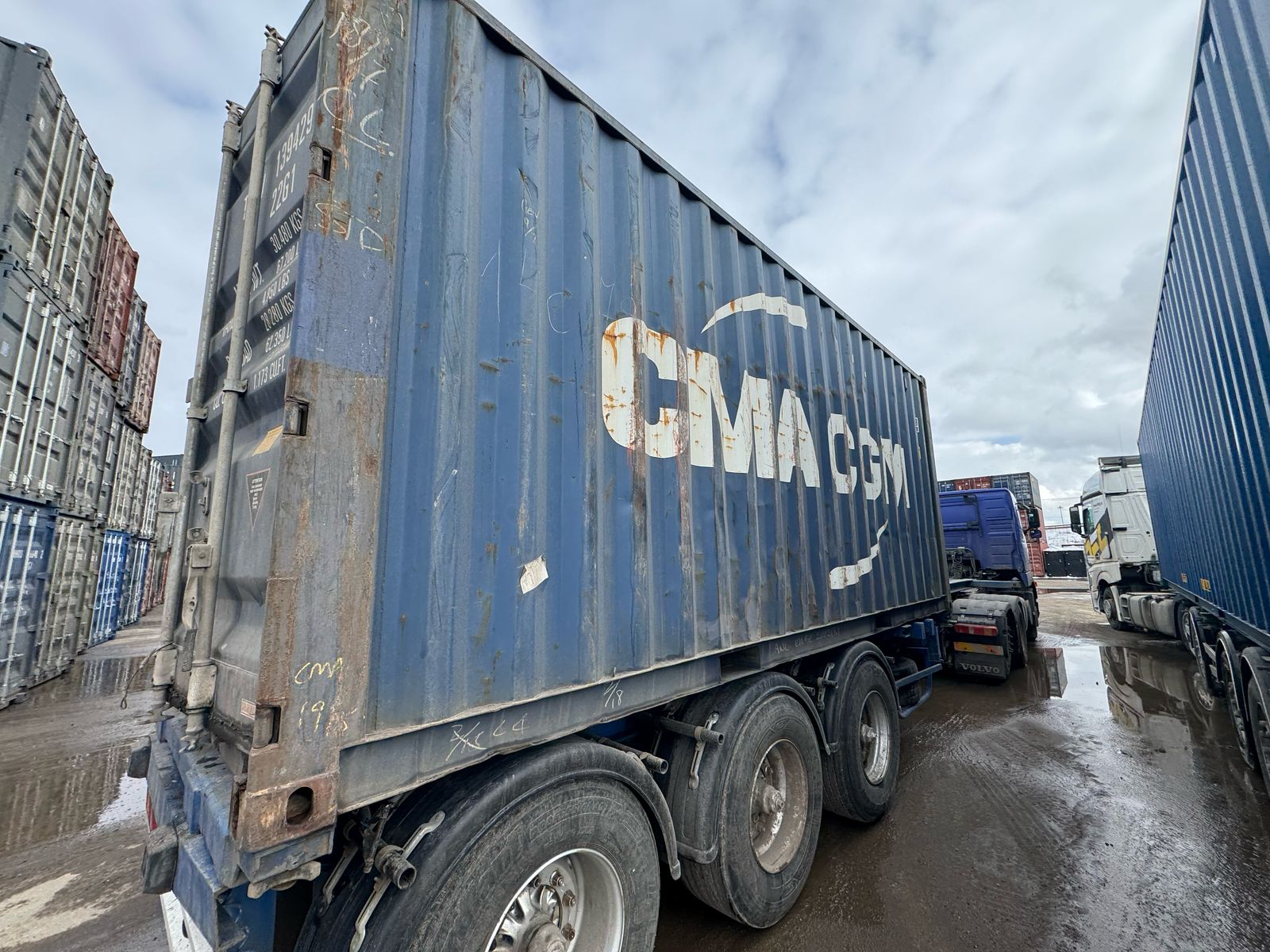 Морской контейнер TGHU1394293