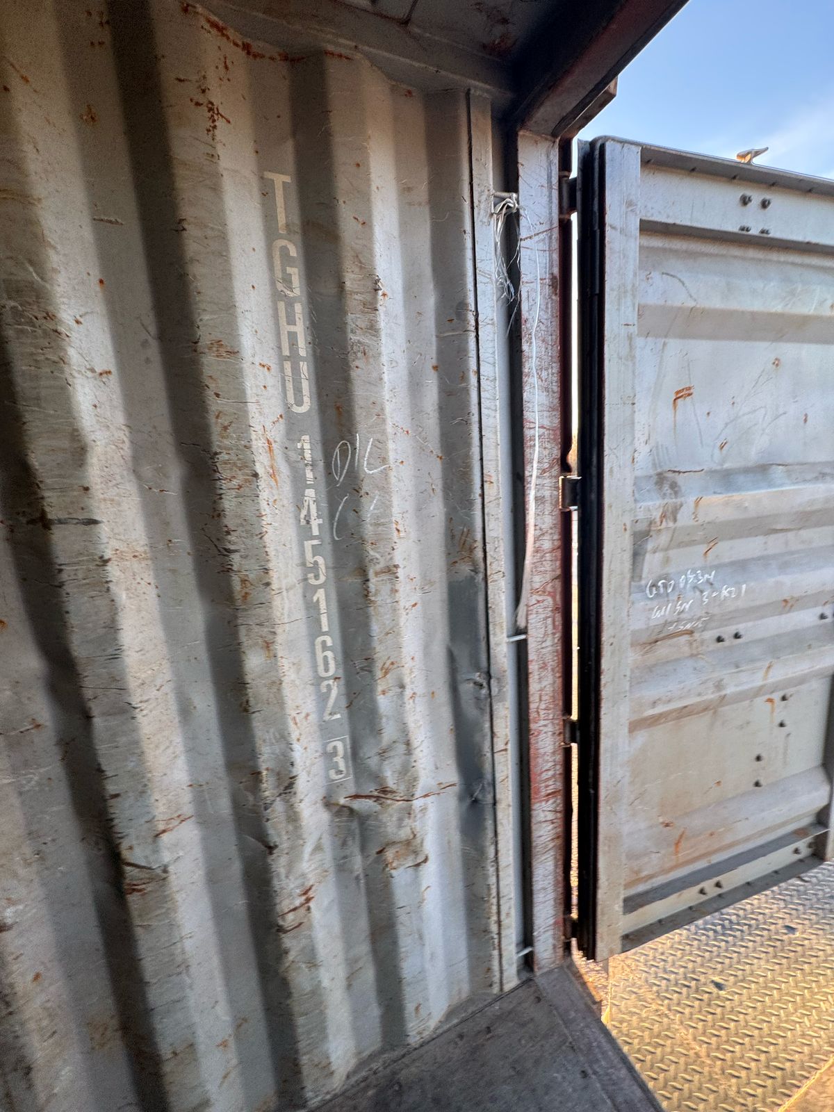 Морской контейнер TGHU1451623