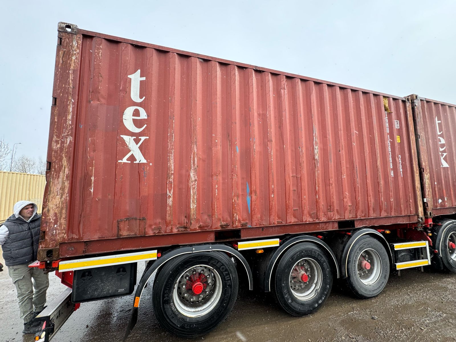 Морской контейнер TGHU1563984